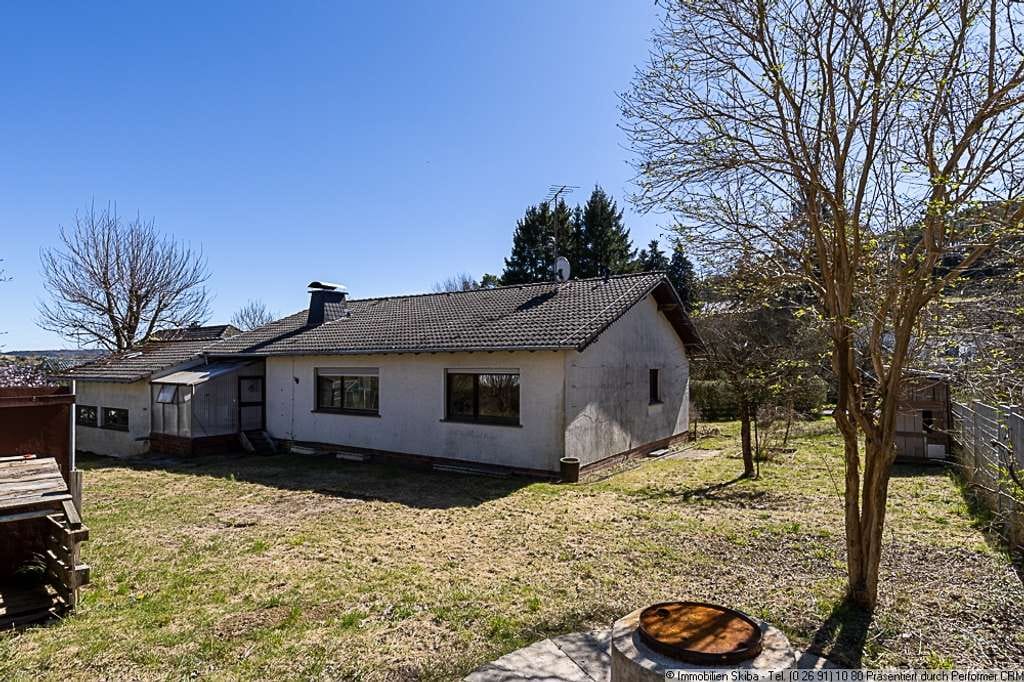 Immobilie in Üxheim - Weitläufiges Grundstück am Ortsrand: Bungalow mit Doppelgarage - Bild 4