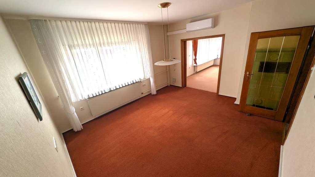 Immobilie in Nußloch - Großzügiges Zweifamilienhaus mit XL-Garten, Garagen & Ausbaureserve! - Bild 3