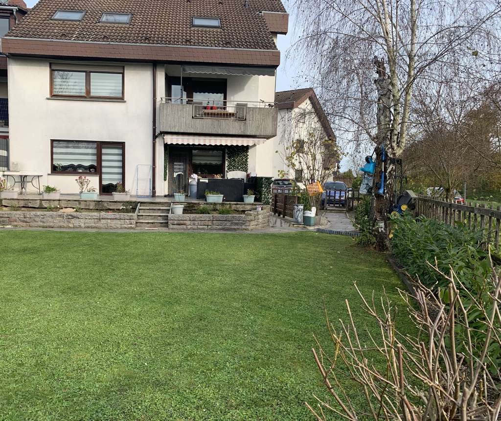 Immobilie in Bürstadt - Sehr schönes Wohnhaus mit Garten, Garage und 3-Wohneinheiten - Bild 2