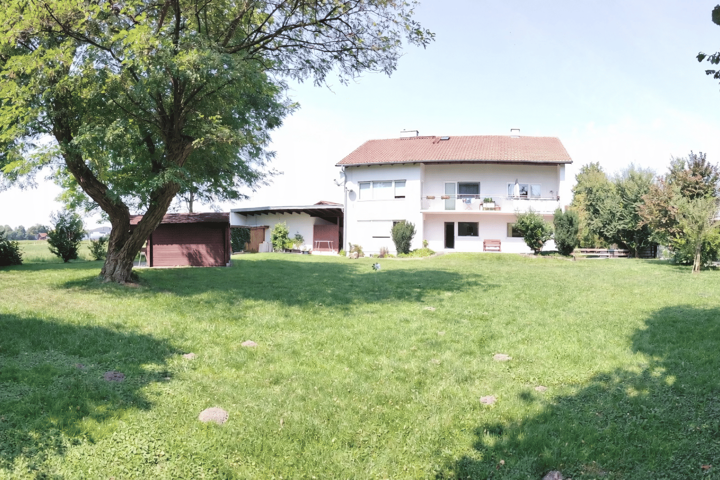 Immobilie in Altötting - Provisionsfrei! Dreiparteienhaus auf großzügigem Grundstück in idyllischer, ruhiger Lage zu verkaufe - Bild 4