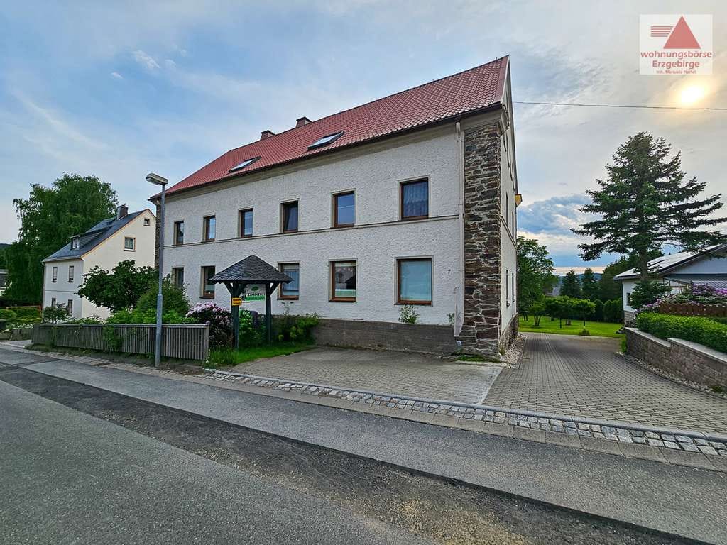 Immobilie in Breitenbrunn/Erzgebirge - Solide vermietetes Mehrfamilienhaus in ländlicher Lage mit Entwicklungsperspektive - Bild 0