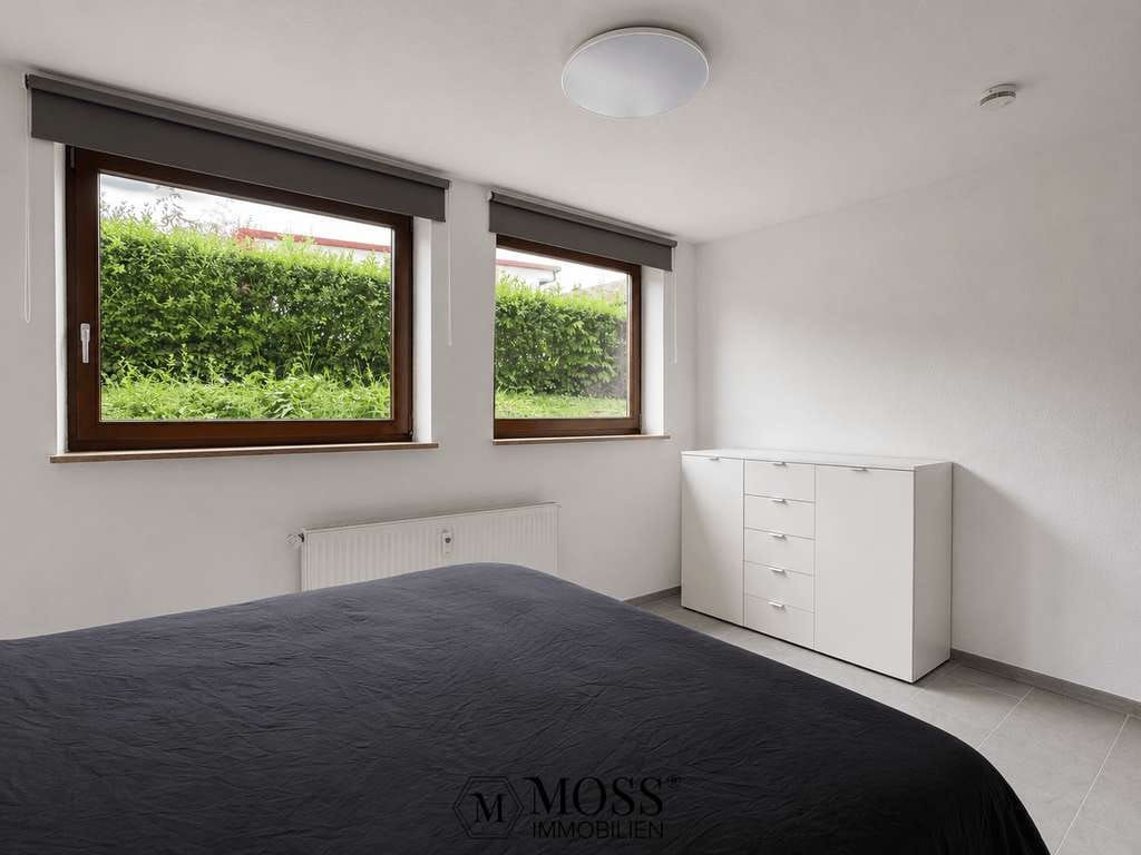 Immobilie in Ehrenkirchen - Modernisierte Souterrainwohnung mit Gartenanteil in ruhiger Wohnlage - Bild 3