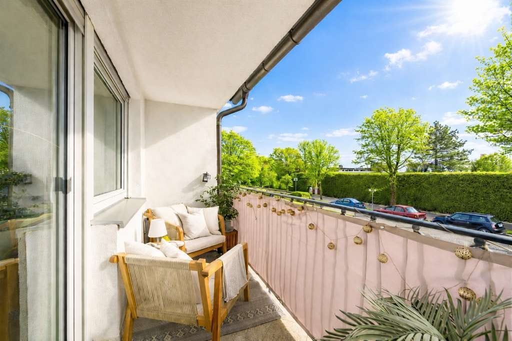 Immobilie in Neuried - Helle und renovierte Wohnung mit Balkon und Einzelgarage - Bild 0