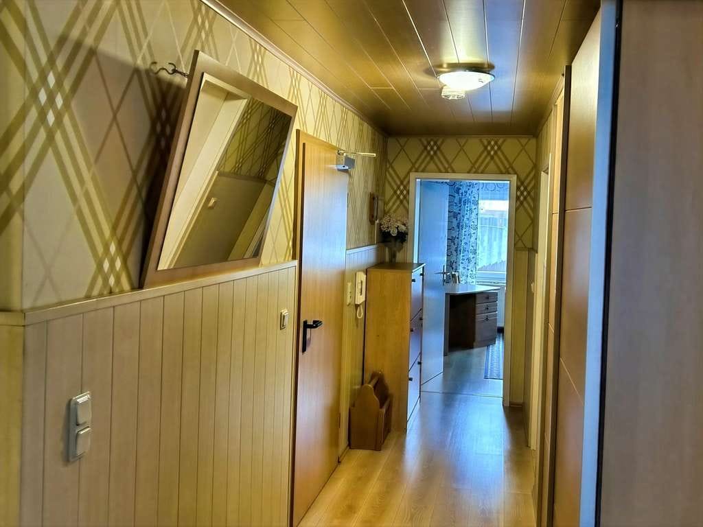 Immobilie in Büttelborn - 6-Zimmer-Wohnung auf zwei Ebenen  - die Wohnung für Individualisten oder die Großfamilie  - Bild 1