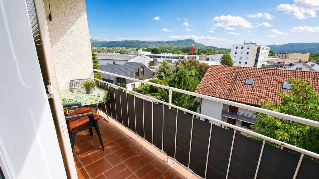 Immobilie in Süßen - Gepflegte 2-Zimmer-Eigentumswohnung mit Balkon und Aufzug in gefragter Wohnlage von Süßen! - Bild 1