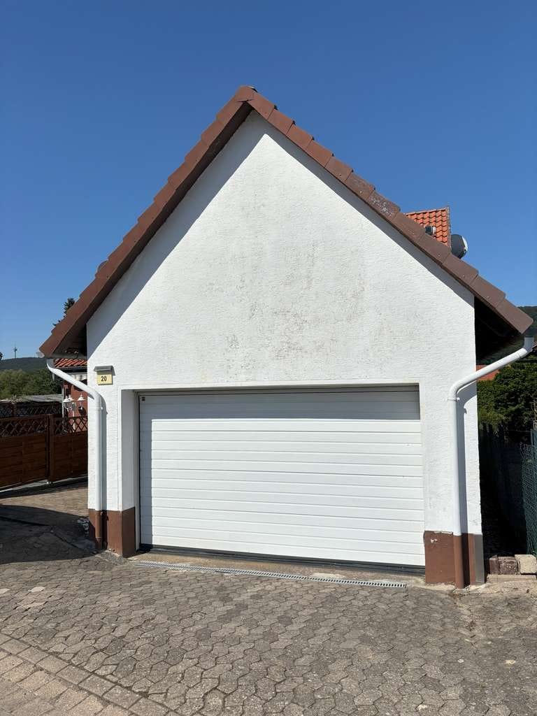 Immobilie in Bad Münder am Deister - Feldrandlage am Deister: Einfamilienhaus mit Einliegerwohnung und tollem Grundstück! - Bild 3