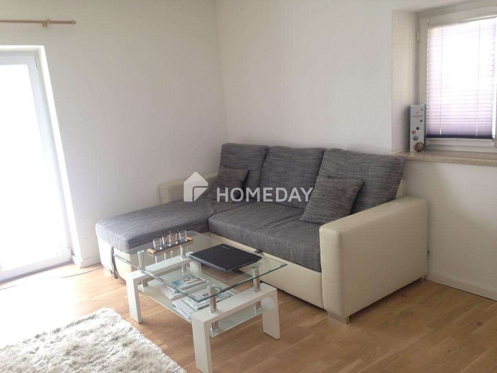 Immobilie in Flintsbach am Inn - Bergblick inklusive – Charmante 2 Zimmer Wohnung mit Fußbodenheizung und Balkon 
 - Bild 3