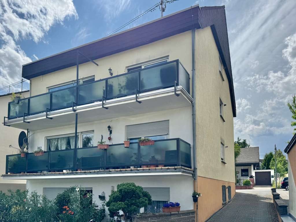 Immobilie in Wolken - VOLL VERMIETET - GUTE LAGE - 4 GARAGEN - Bild 1