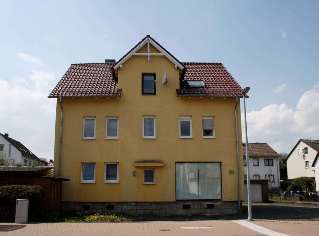 Immobilie in Fuldatal - Modernisiertes Mehrfamilienhaus in Fuldatal – Teilvermietet - Bild 0