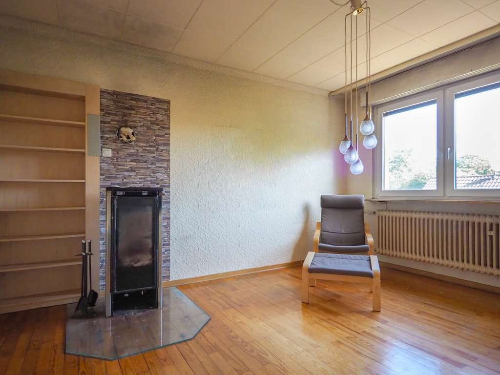 Immobilie in Wadgassen - Großzügiges Ein- bis Zweifamilienhaus mit vielseitigem Gestaltungspotenzial! - Bild 4