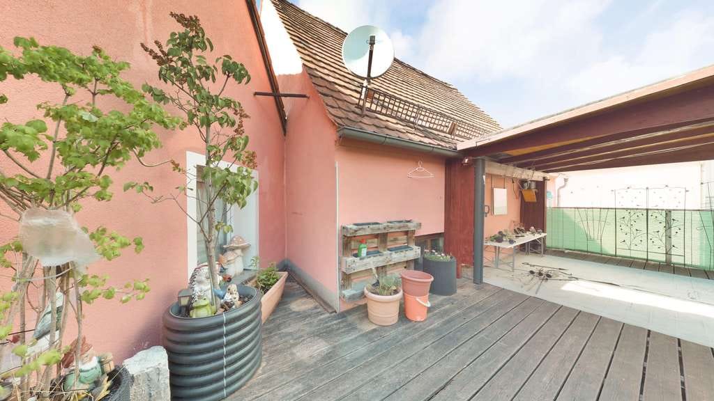Immobilie in Mitteleschenbach - Einfamilienhaus in ruhiger Lage mit uneinsehbarer Dachterrasse - Bild 2