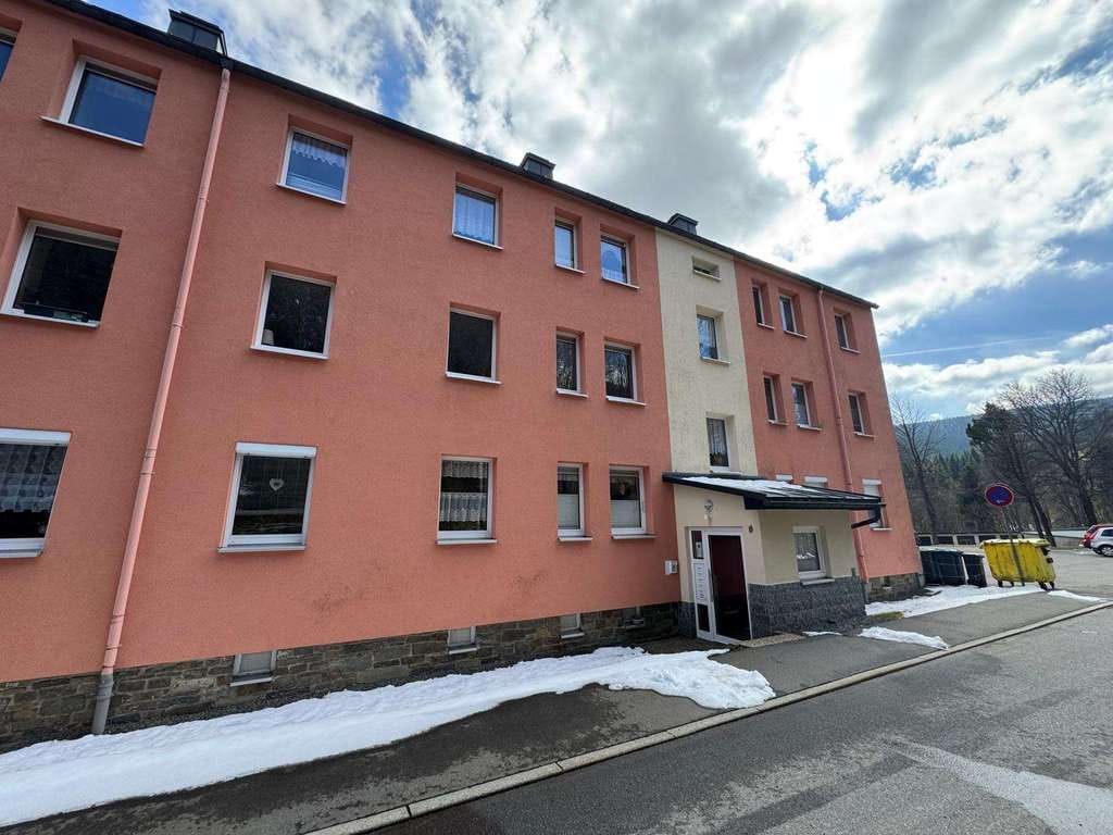 Immobilie in Oberwiesenthal - 4-Raum Wohnung mit toller Aussicht und Kachelofen im Oberwiesenthal! - Bild 3