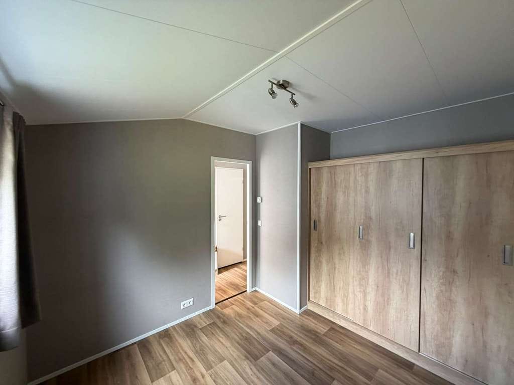 Immobilie in Rodenbach - Ganzjähriger Wohnkomfort – Mobilheim mit Seeblick in Top-Zustand - Bild 3