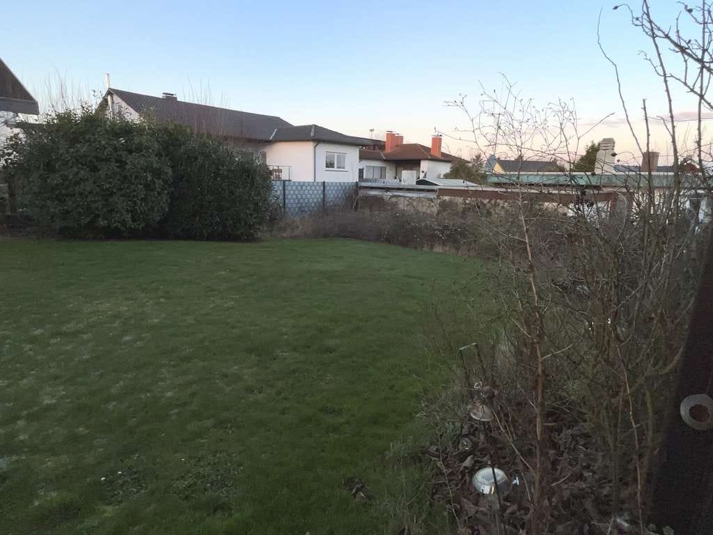 Immobilie in Wallerfangen - Schönes, großzügiges Einfamilienhaus in bevorzugter Wohnlage - Bild 2