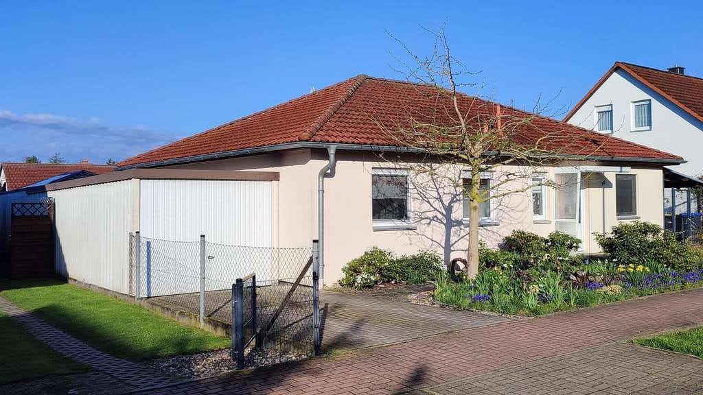 Immobilie in Eilsleben - Freistehender Bungalow in Eilsleben! - Bild 1