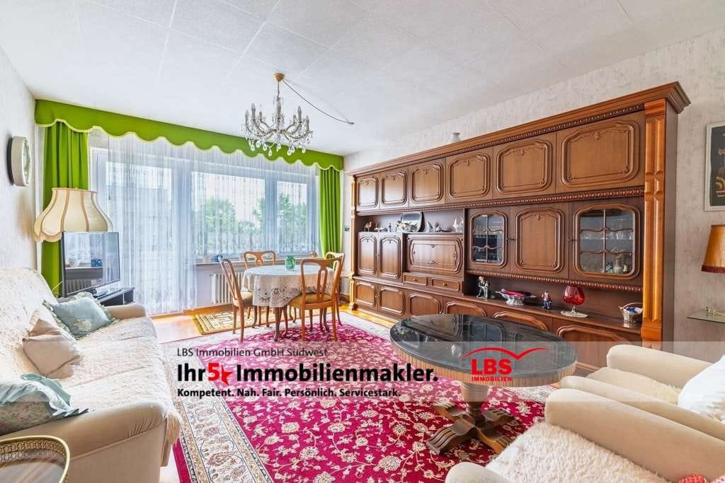 Immobilie in Denzlingen - Helle 2-Zimmer-Wohnung mit sonnigem Balkon in gefragter Wohnlage!  - Bild 1