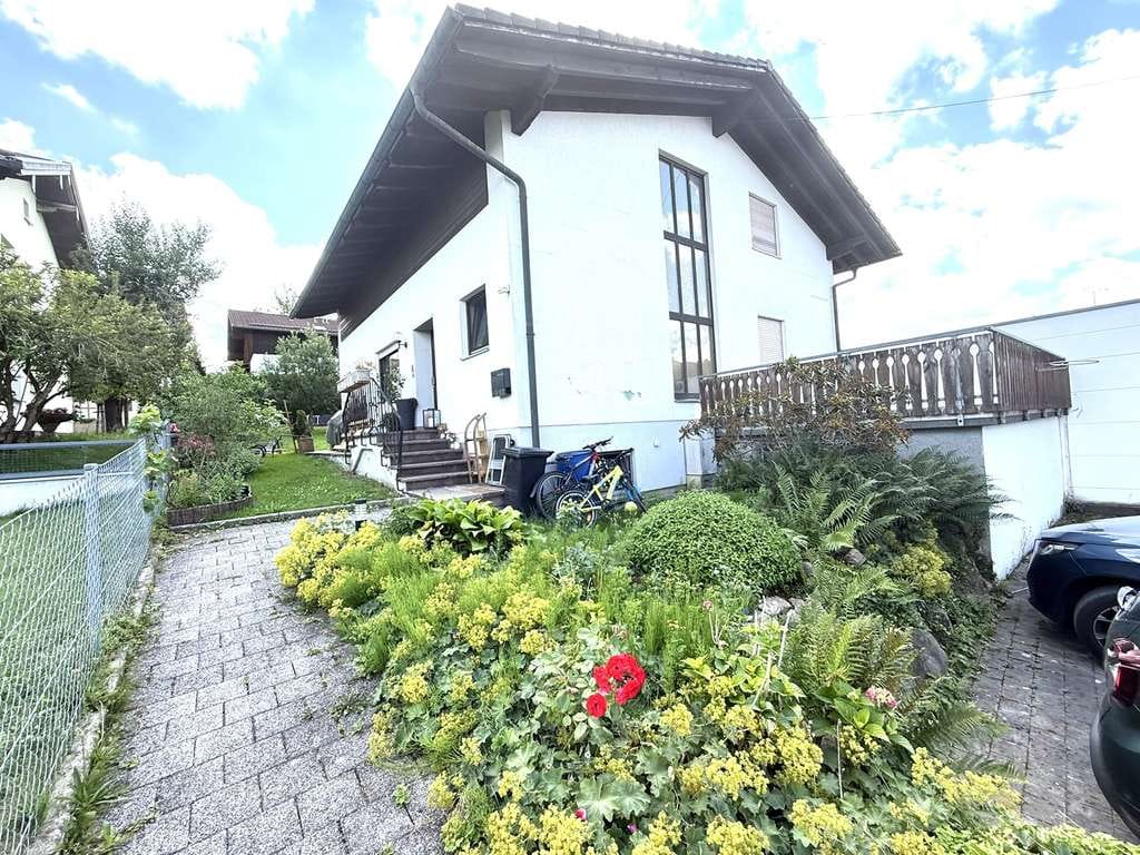 Immobilie in Söchtenau - gemütliches Einfamilienhaus - auch als Mehrgenerationenhaus nutzbar - Bild 4
