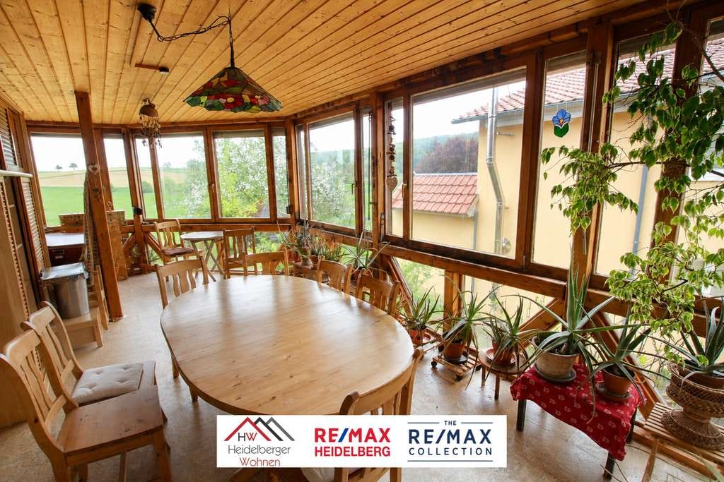 Immobilie in Sinsheim - Schönes EFH mit Einliegerwohnung, auf Erbpachtgrundstück mit XL Garten, Balkons + Garage mit Feldran - Bild 4