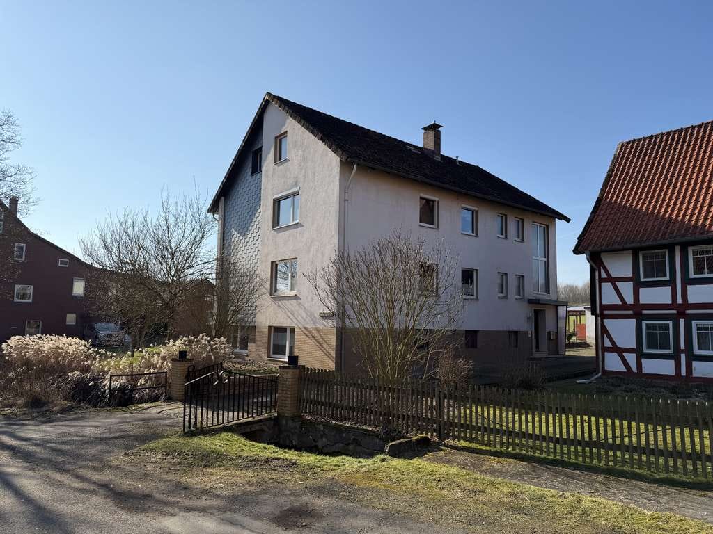 Immobilie in Pegau - Gepflegtes Zwei- bis Dreifamilienhaus mit traumhaftem Ausblick in Eisdorf - Bild 0