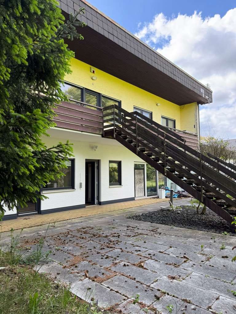 Immobilie in Much - Ein seltenes Anwesen mit beeindruckender Architektur und unbegrenzten Möglichkeiten - Bild 2