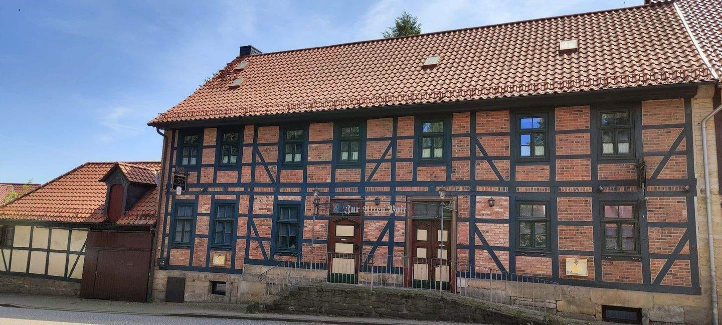 Immobilie in Ummendorf - Saniertes Wohn- u. Geschäftshaus mit fachwerklich historischer Substanz, Weinkeller, Festscheune, Sonnenterrasse und Garten - Bild 2
