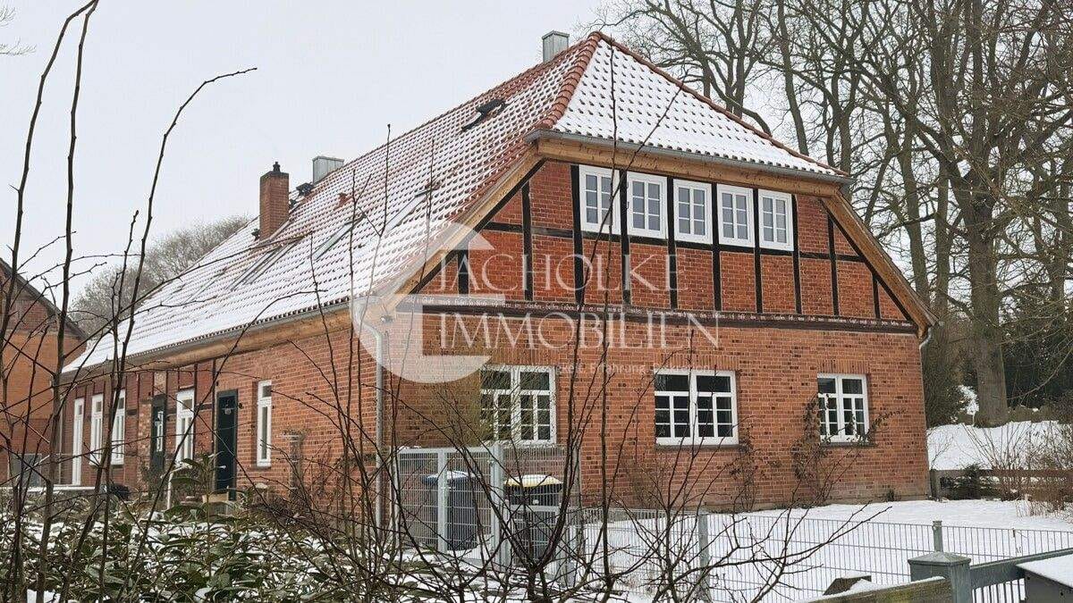 Immobilie in Weyhe - Wo Geschichte auf Gegenwart trifft - Exklusives Fachwerkanwesen am idyllischen Bachlauf - Bild 1