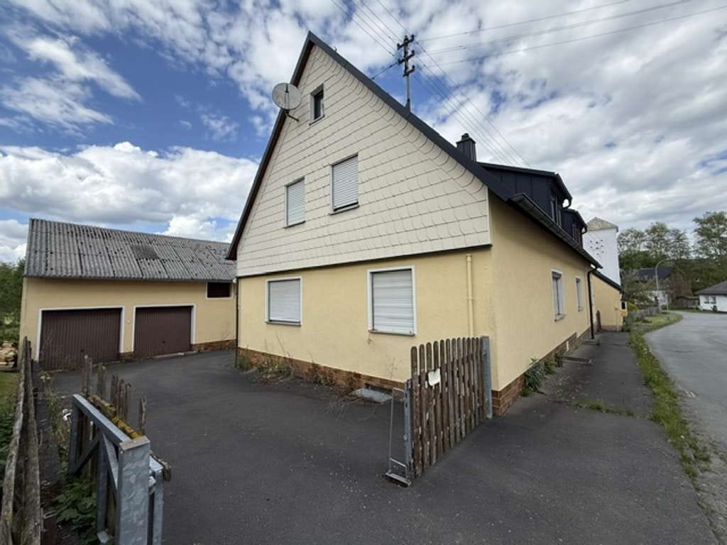 Immobilie in Schauenstein - 1-2 Familienhaus mit Nebengebäude u. Garagen in der Gemeinde Schauenstein zur freien Gestaltung - Bild 1