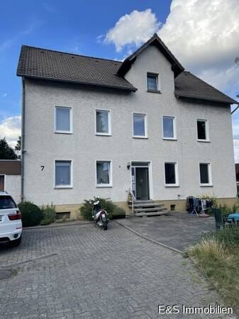 Immobilie in Vellmar - Gepflegtes Mehrfamilienhaus mit  50m² Garage und 80m² Nebengebäude in ruhiger Wohnlage von Vellmar - Bild 0