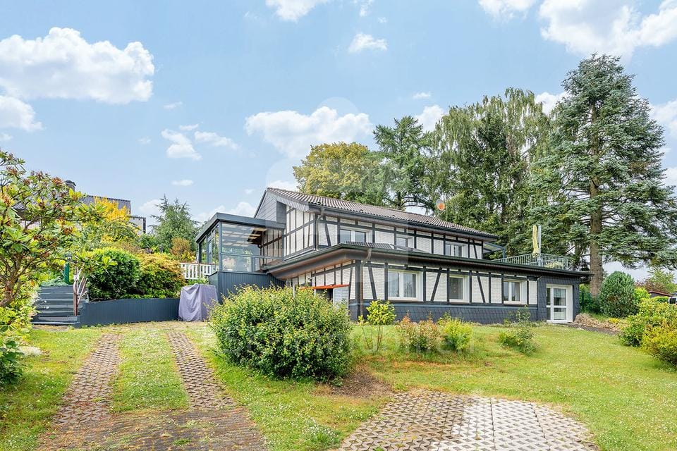 Immobilie in Marienheide - Rückzugsort im Grünen - Idyllisches Wohnen im Ferienhaus nähe Lingesetalsperre! - Bild 0