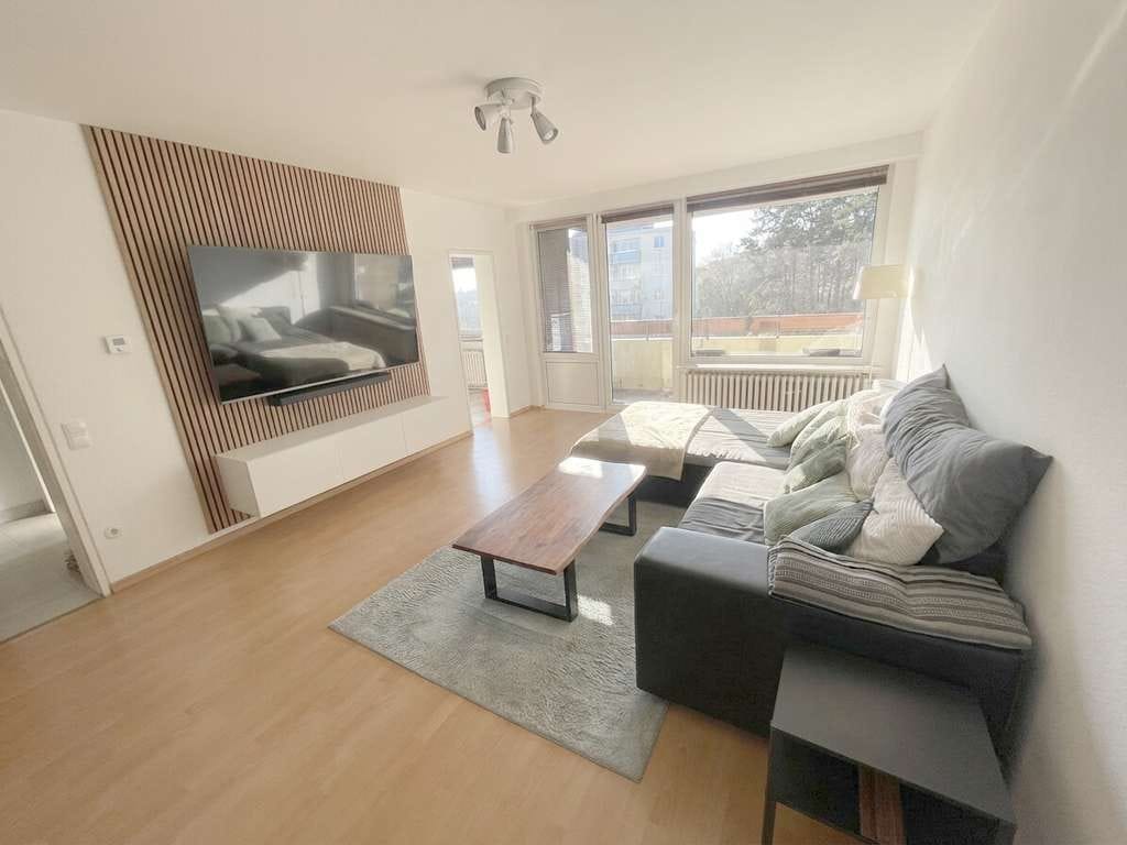 Immobilie in Siegburg - Siegburg-Stallberg: 2-Zimmer-Wohnung mit Balkon - ideal für Kapitalanleger - Bild 1