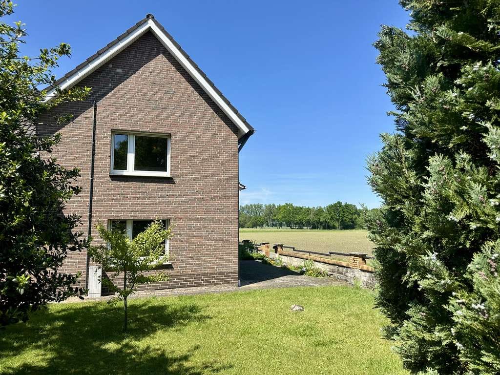 Immobilie in Salzkotten - Wo Träume Platz haben: charmanter Resthof in Feldrandlage  und Seenähe - Bild 4