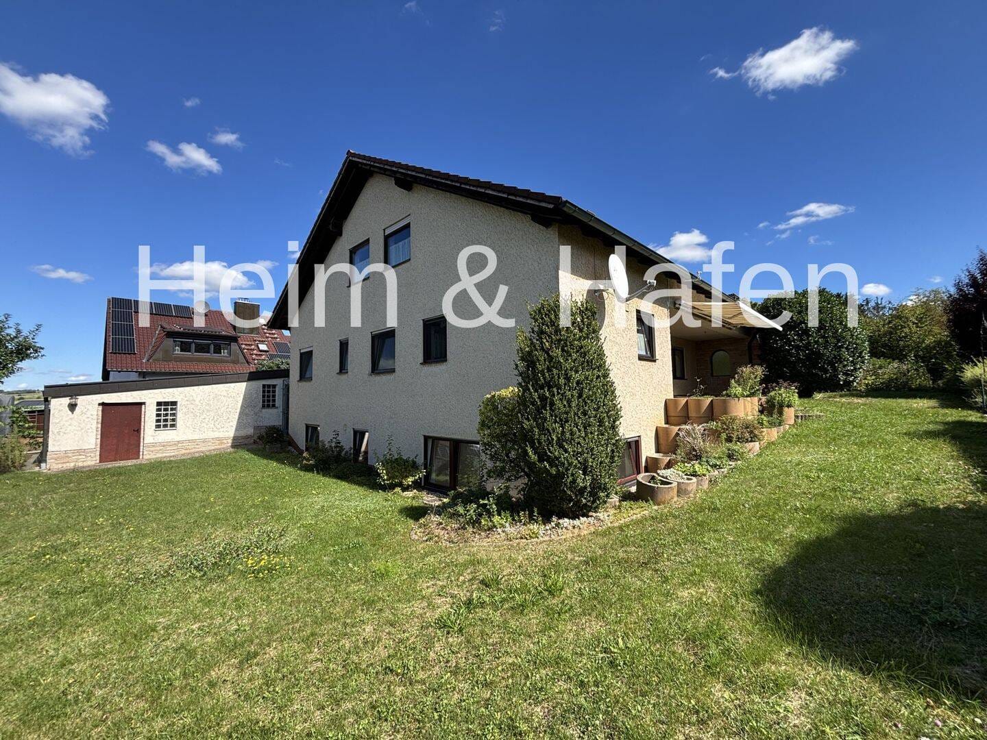 Immobilie in Buttenheim - EFH mit ELW und Ausbaupotential - Bild 2