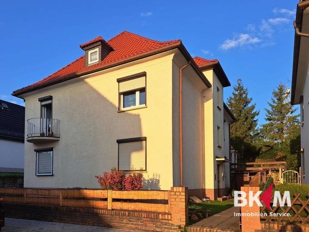 Immobilie in Hettstedt - Zwei Wohneinheiten, großer Garten und viel Raum zum Leben - Bild 0