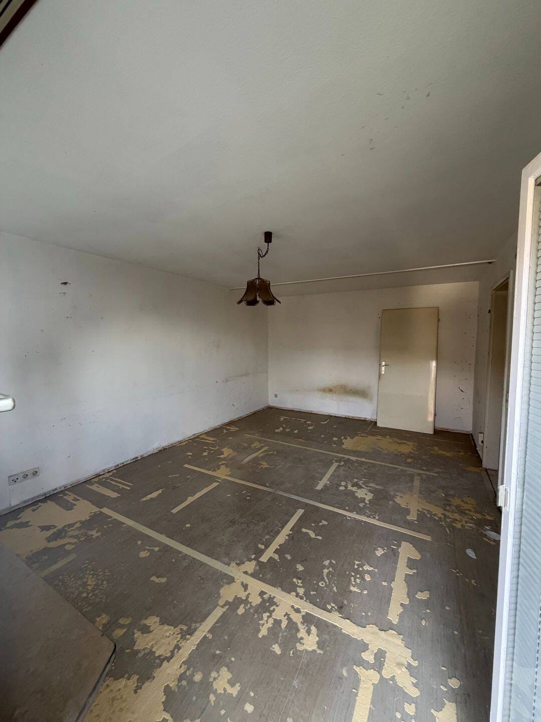 Immobilie in Oberkochen - Renovierungsbedürftige 1-Zimmer-Erdgeschosswohnung in Oberkochen - Bild 2