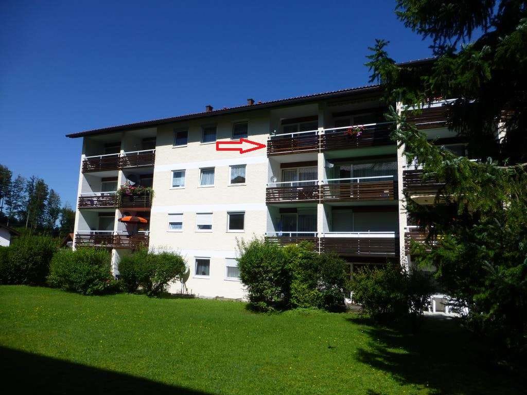 Immobilie in Kochel am See - Kochel am See, schönes 1 Zimmer Apartment mit Süd-Balkon, ruhig gelegen am Waldrand, ohne Provision! - Bild 1
