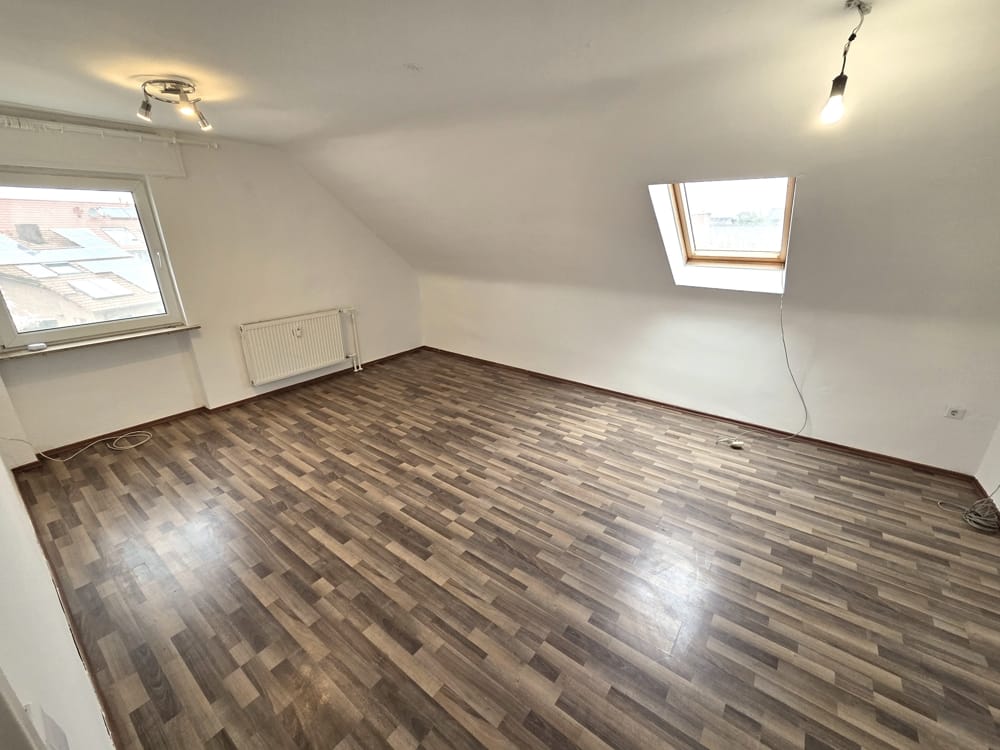 Immobilie in Hagenbach - SCHÖNE, HELLE, 3 ZIMMER DACHGESCHOSSWOHNUNG MIT PKW GARAGE... - Bild 4