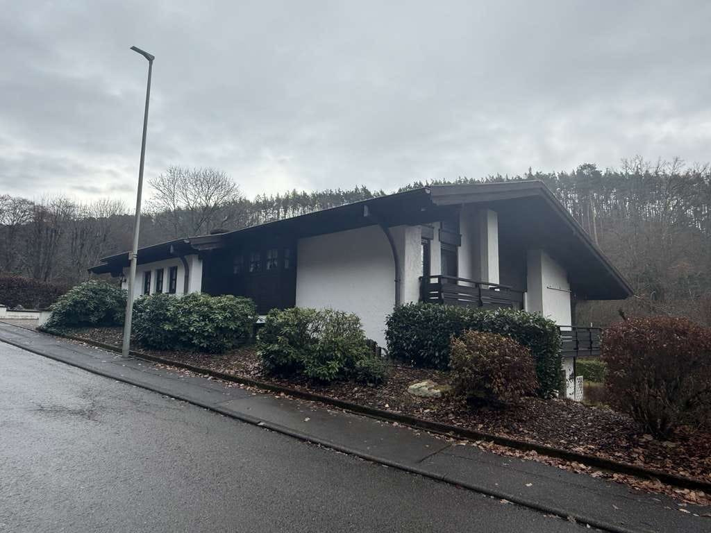 Immobilie in Rodalben - Schönes 1-Familienhaus mit Einliegerwohnung in ruhiger Lage von Rodalben! - Bild 0