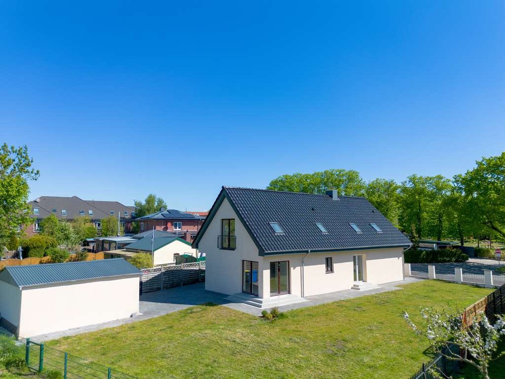 Immobilie in Sankt Michaelisdonn - Saniertes Familienglück in direkter Feldrandlage - Bild 0