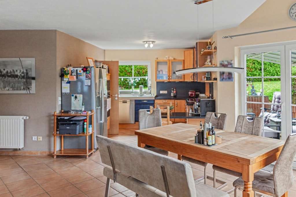 Immobilie in Hüffelsheim - Einfamilienhaus - Traum für junge Familien mit tollem Garten in Südausrichtung - Bild 3