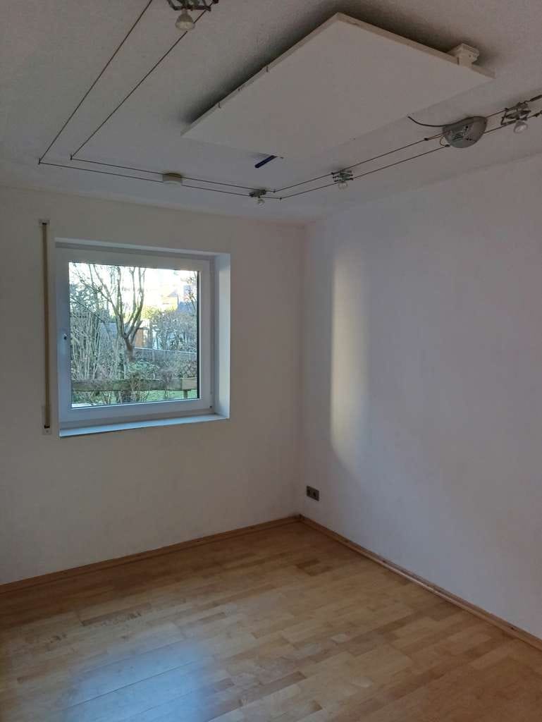 Immobilie in Immenstaad am Bodensee - SENIOREN GEEIGNET - WENIGE MINUTEN ZUM BODENSEE- EG-WOHNUNG IN ZENTRALER LAGE - Bild 2