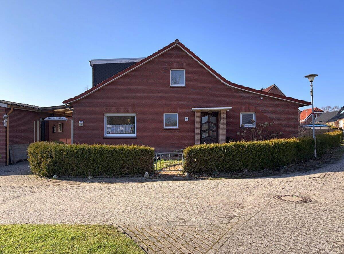 Immobilie in Dornum - Frischer Wind für neue Ideen - Einfamilienhaus mit Garage nahe der Küste - Bild 1