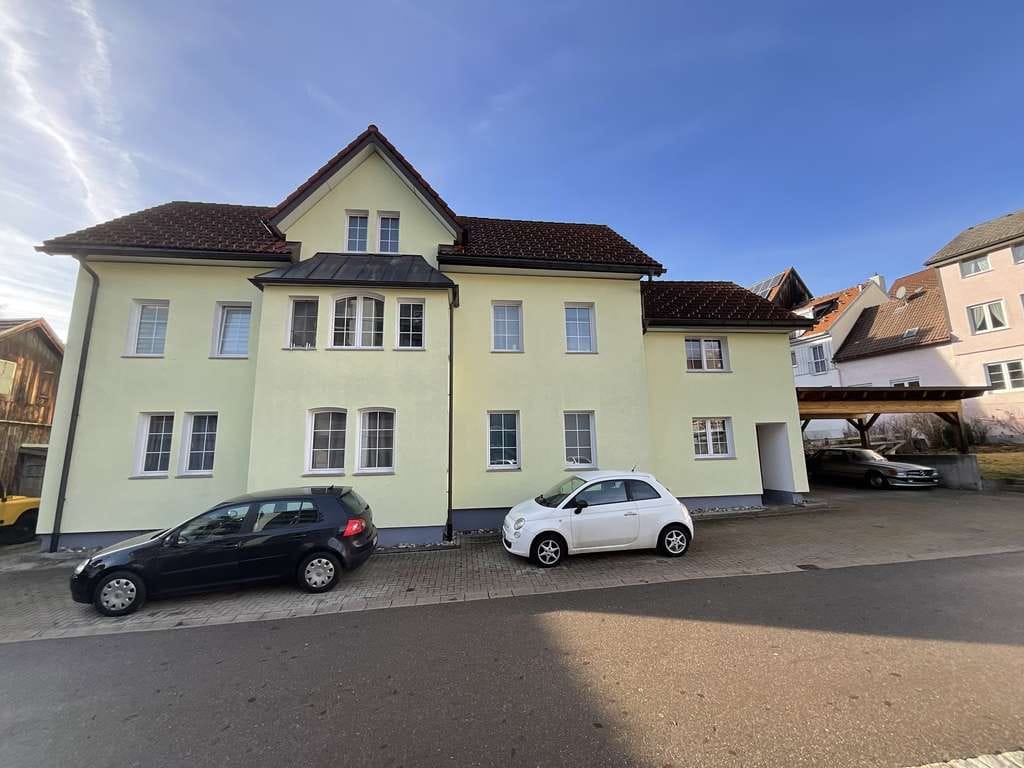Immobilie in Furtwangen im Schwarzwald - Zwei Einheiten, viele Möglichkeiten - Zweifamilienhaus in zentraler Stadtlage von Furtwangen! - Bild 1