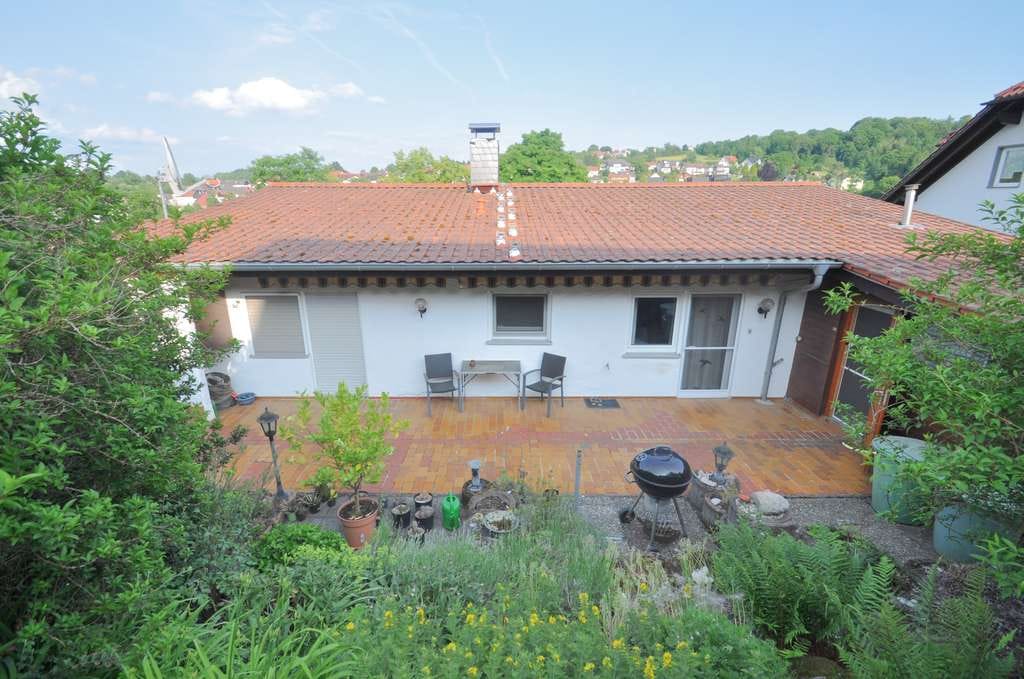 Immobilie in Büdingen - Gepflegtes Einfamilienhaus mit großem Garten - Bild 4