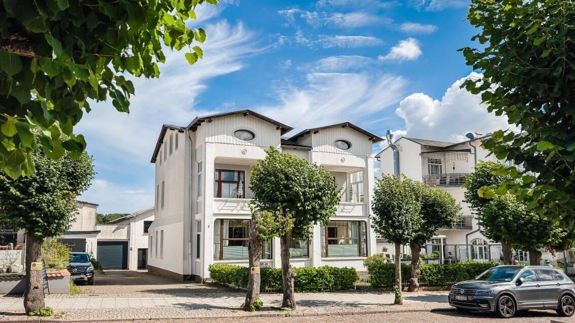 Immobilie in Sellin - Großzügige Bäderstil-Villa - Bild 1