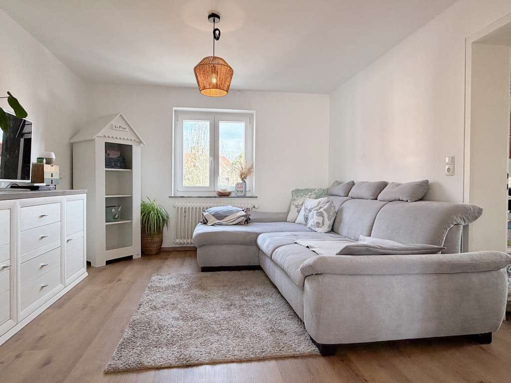 Immobilie in Biessenhofen - renovierte Wohnung mit 2 Balkone - EBK und Stellplatz - Bild 1