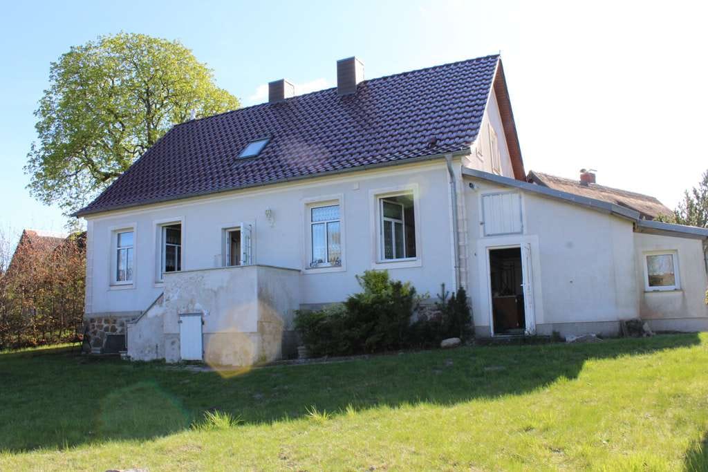Immobilie in Boldekow - Landhaus mit großem Garten in ruhiger Dorfrandlage – viel Privatsphäre - Bild 2