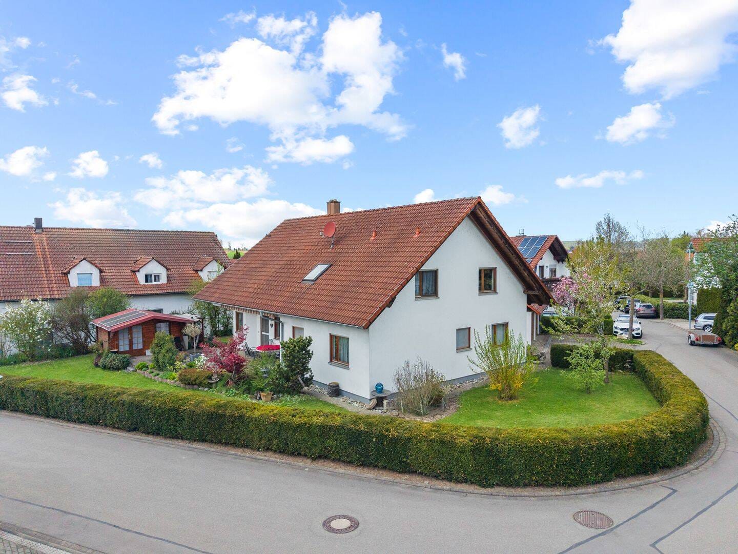 Immobilie in Aulendorf - Attraktives 2-Familienhaus in Aulendorf-Zollenreute  - bezugsfrei mit Entwicklungspotenzial - Bild 0