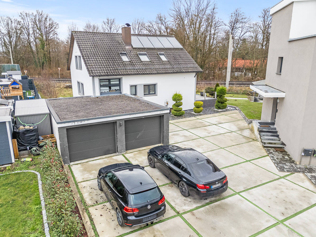 Immobilie in Meckenbeuren - Exklusives Einfamilienhaus – Hochwertig saniert mit Großzügiger Terrasse und Garten - Bild 2