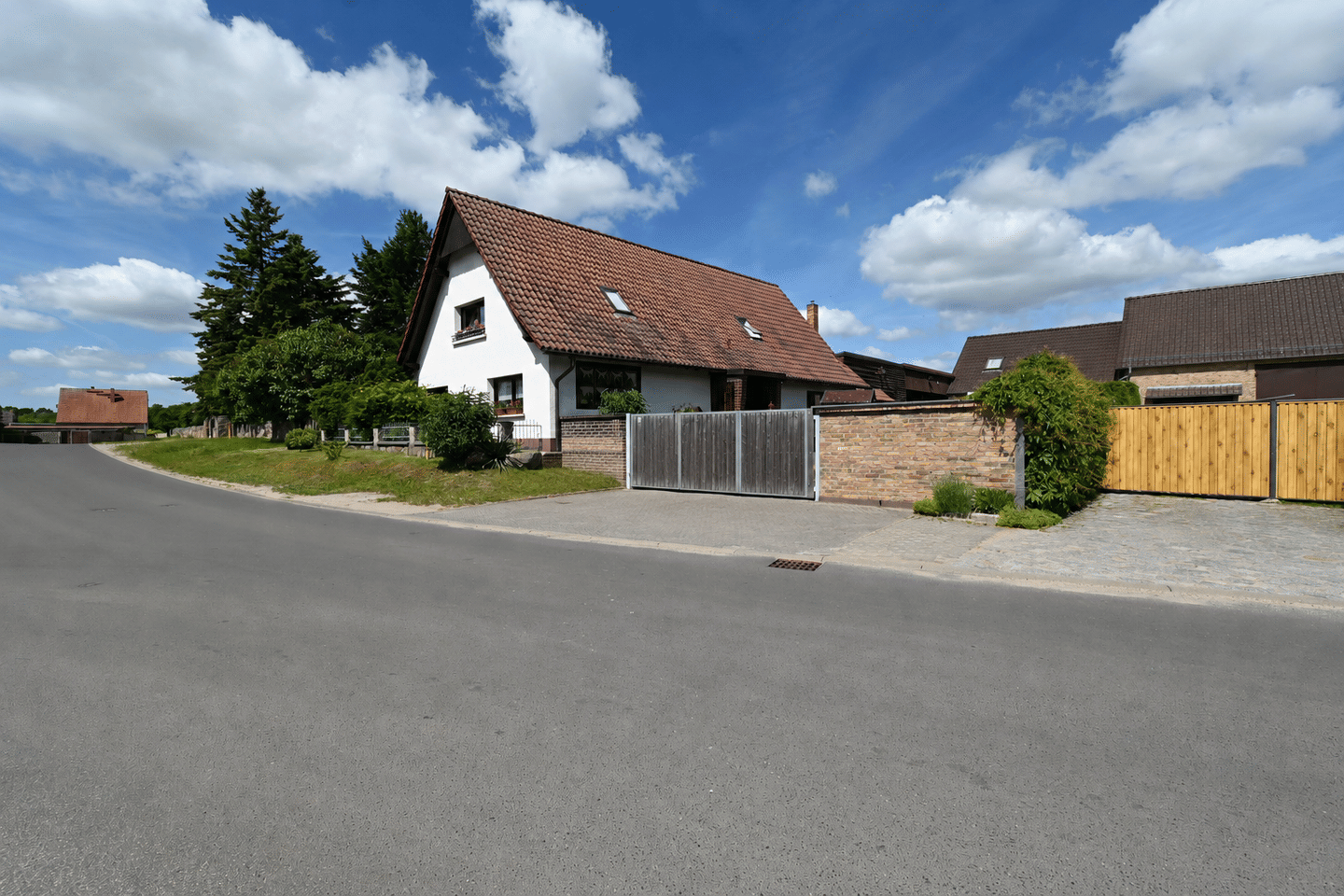 Immobilie in Templin - Reduziert - Uckermark - Stilvolles Einfamilienhaus in Röddelin mit Scheune und Garage - Bild 2