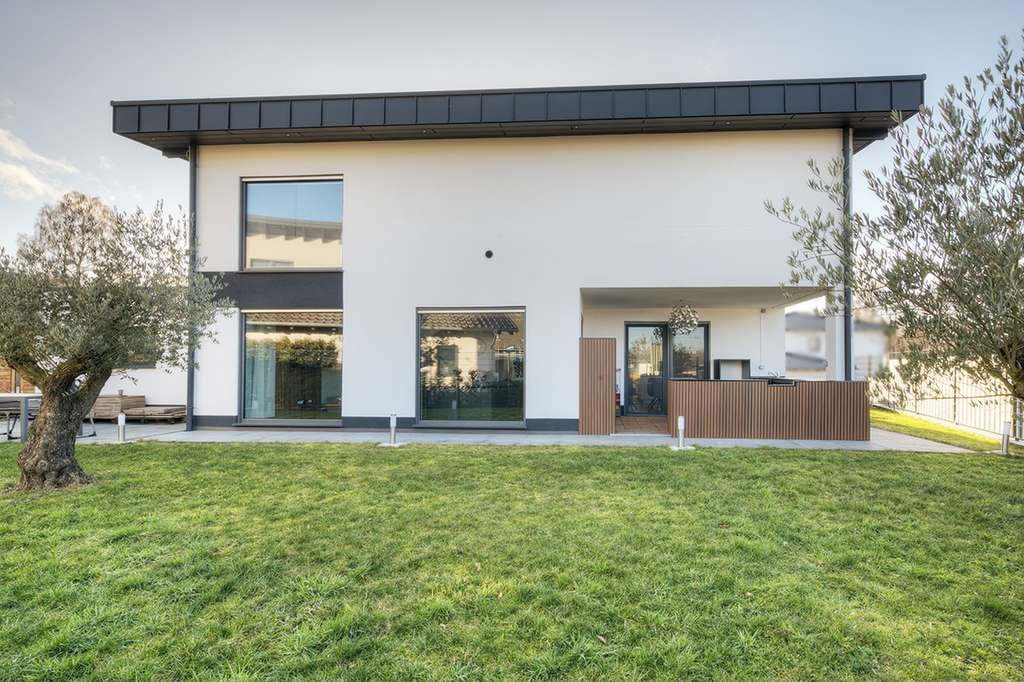 Immobilie in Gehlert - Wohnen im Bauhausstil! Zeitloses Einfamilienhaus mit gehobener Ausstattung - Bild 4